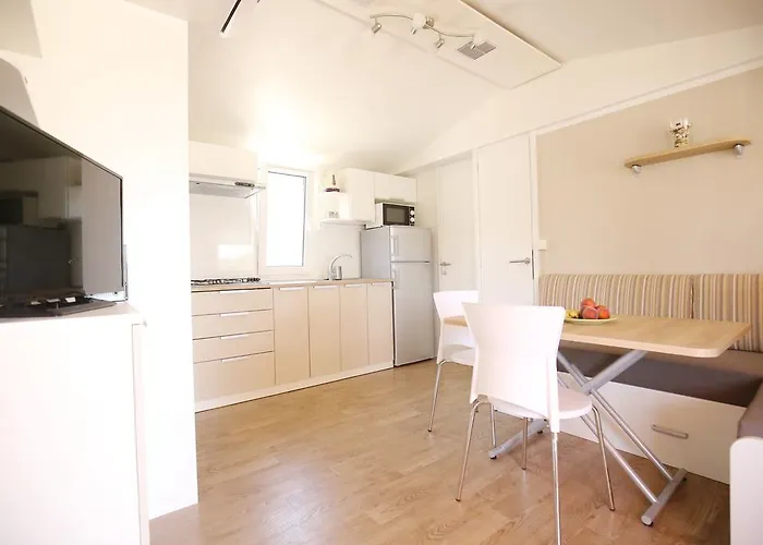 Holiday park Dream Adria Mobile Homes Murter Jezera