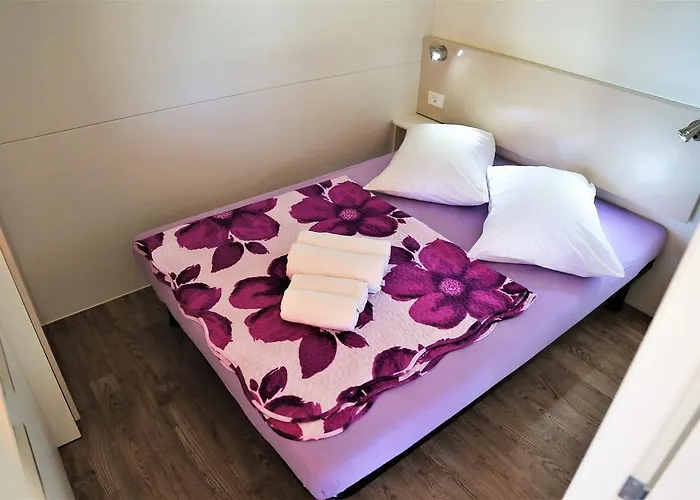 Holiday park Dream Adria Mobile Homes Murter 3*